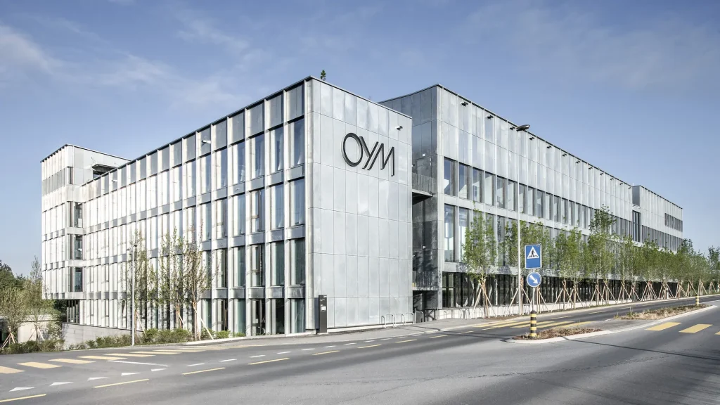 OYM Aussen 2745ret c Regine Giesecke e1645073163821