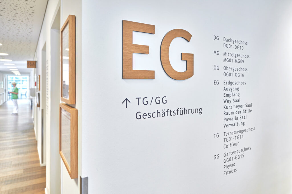 Signaletik Alters- und Pflegeheim UnterlÃ¶chli