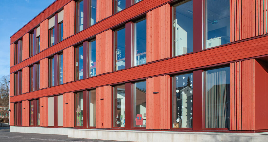 Nachhaltige GebÃ¤udebeschriftung fÃ¼r Ã¶ffentliche Bauten